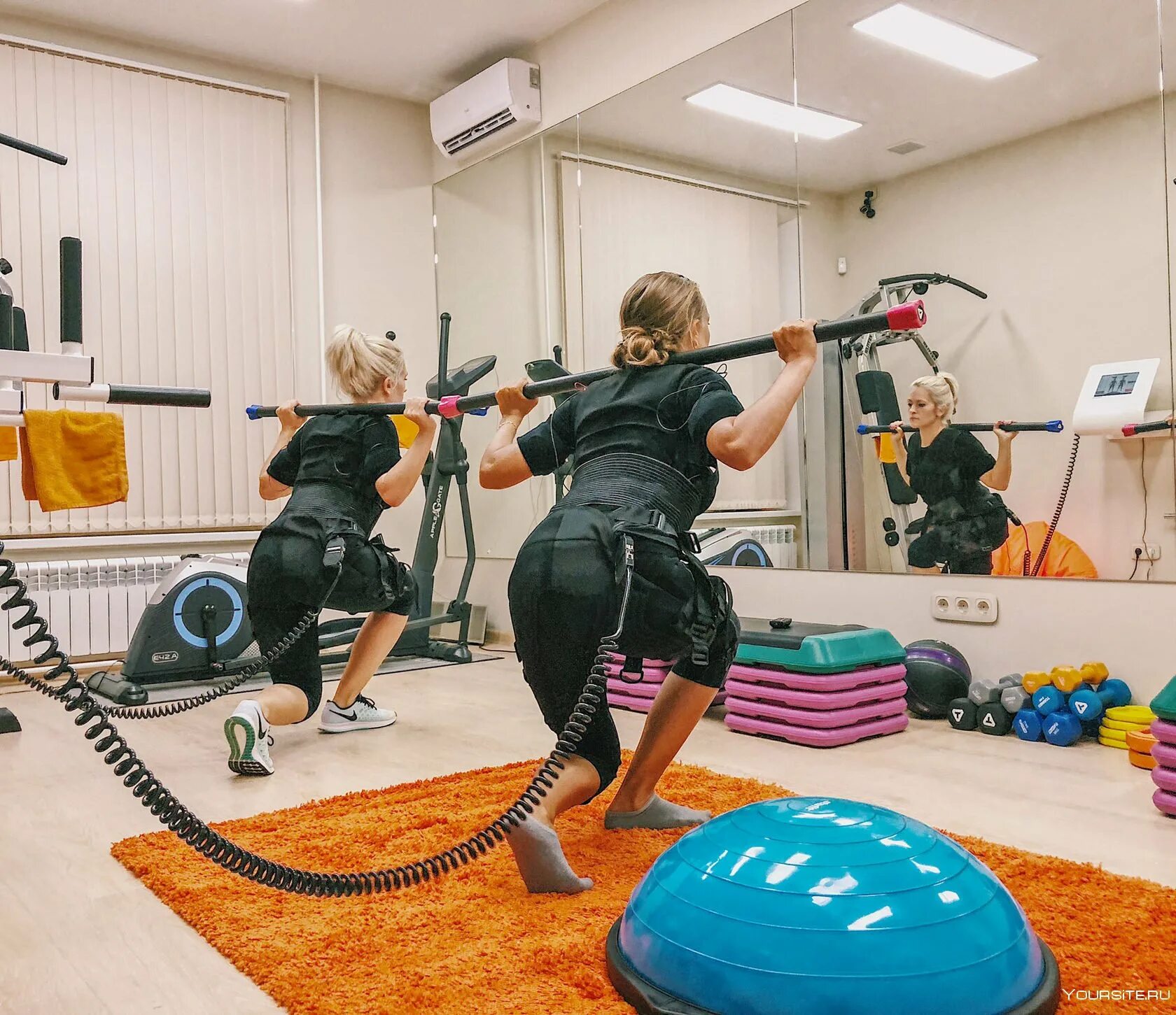 упражнение упор присев упор лежа. упражнение прыжки на двух ногах в доу. упражнение 10 40 20. упражнения исходное положение как делать. упражнение 10 40 20.