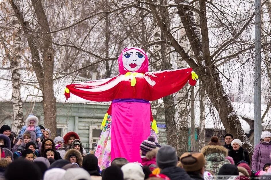 Саранск праздники масленица. Блинная в пушкинском парке саранск. Широкая масленица. Праздничные гуляния на масленицу. Масленица в саранском парке.