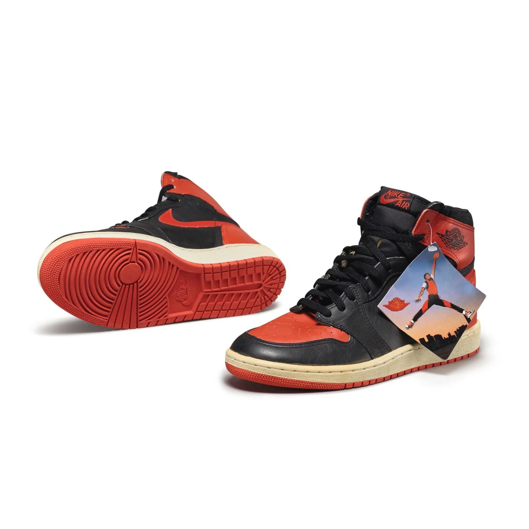 Самые редкие кроссовки найк. Nike moon 1972. Nike waffle moon shoes. Nike air foamposite one paranorman. Nike lebron 10.