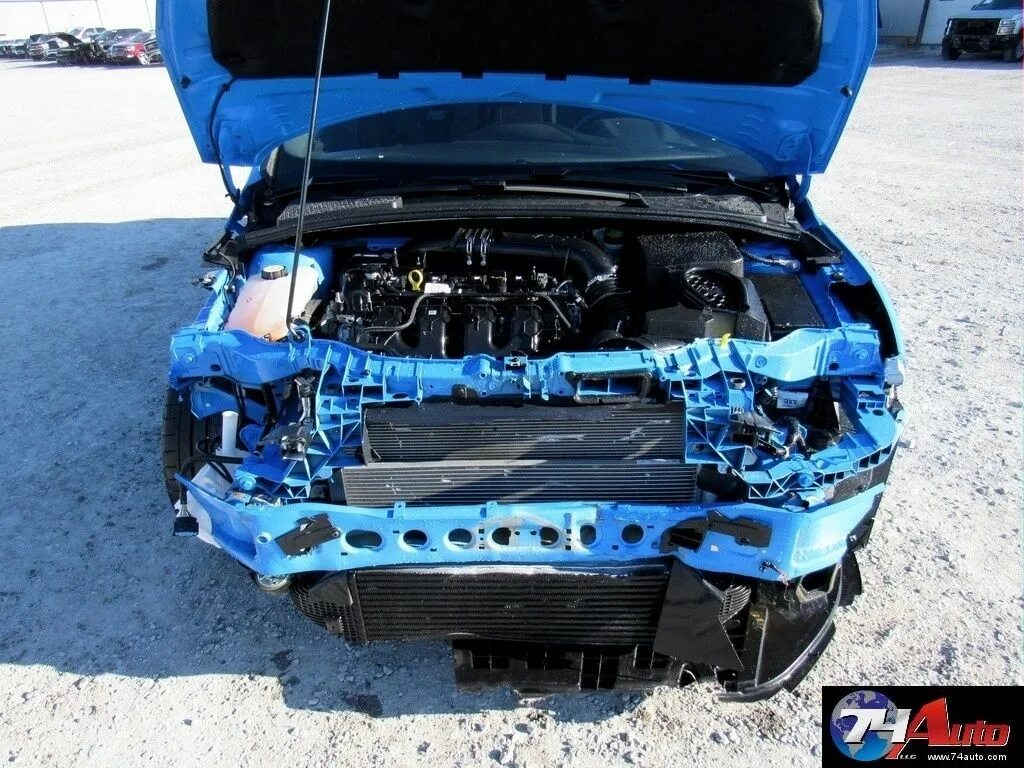 Разбитые фф. Битый синий Форд фокус 2. Разбитый Форд фокус 2 синий. Ford Focus RS битый. Ford Focus 2 битый.