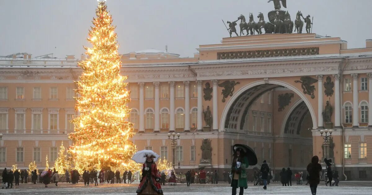 Спб в декабре. Декабрь в Питере, дворц. Питер в декабре начале декабря. Петербург новый год. Площадь Победы (Санкт-Петербург) в новый год.