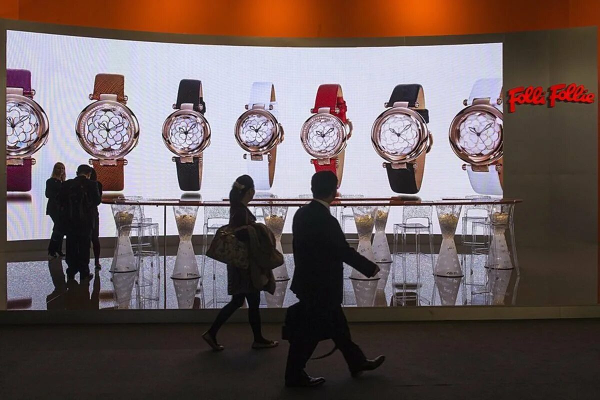 Канал культура часы. Выставка часов. Часы культура. Выставки часовая Швейцария. Швейцарские часы фотовыставка.