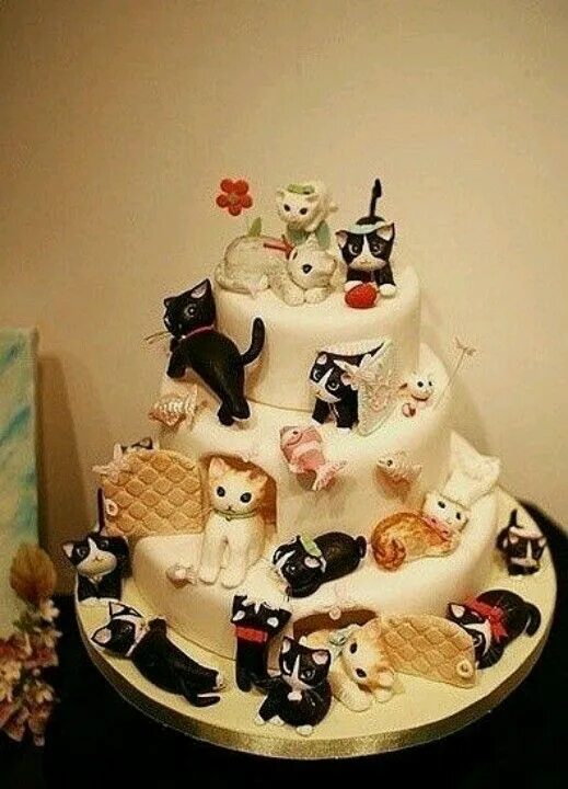 Indian Design Wedding Cake Round wedding cakes, Indian cake, Indian wedding cake