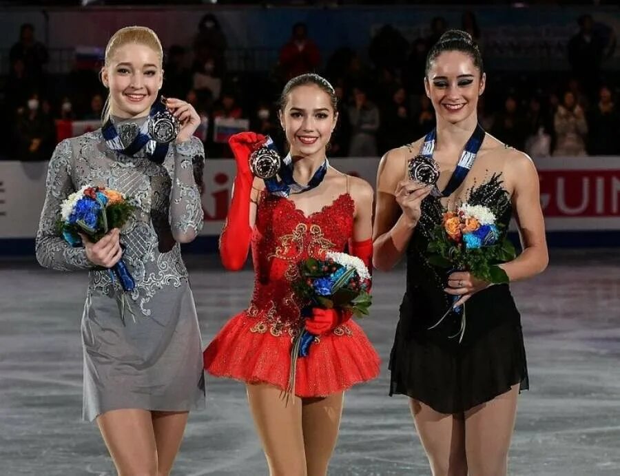 Финал гран при по фигурному участники. Гран при по фигурному катанию 2023. Гран при по фигурному катанию isu. Российские фигуристы. Валеева фигуристка.
