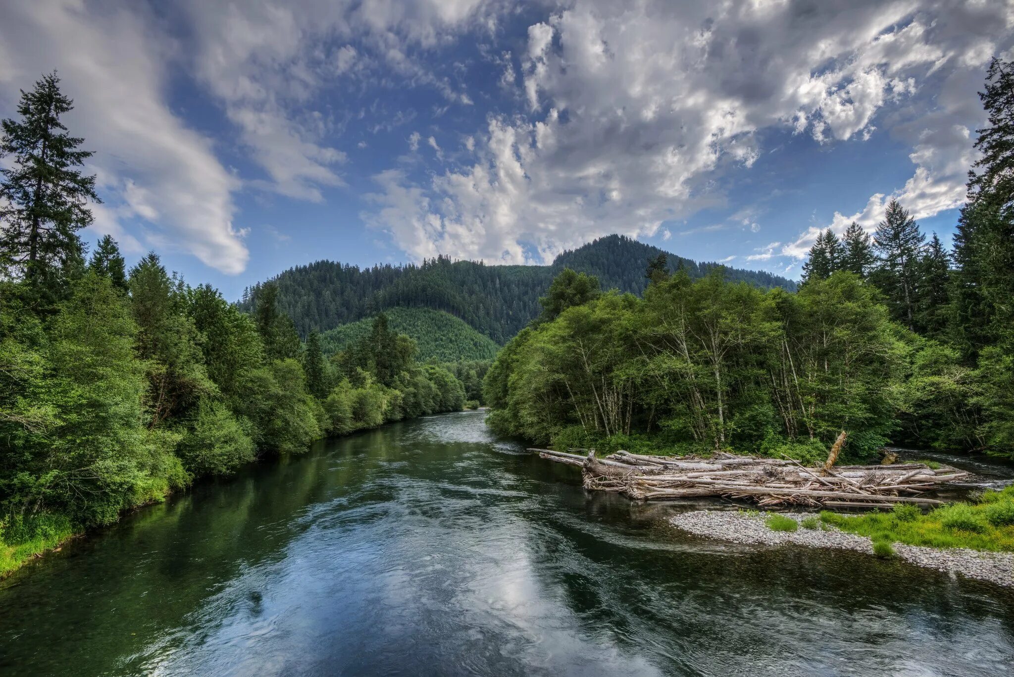 Поверхностные водотоки. Jpg реки. Сплав по реке катунь. Река мерсед фото. Чемитоквадже водопады.
