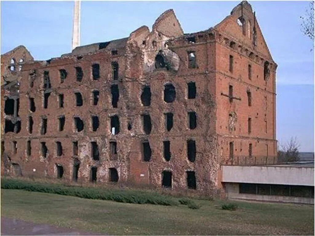 дом павлова сталинградская битва. битва за сталинград дом павлова. дом павлова сталинградская битва. дом солдатской славы дом павлова волгоград. дом павлова и заболотного в сталинграде.