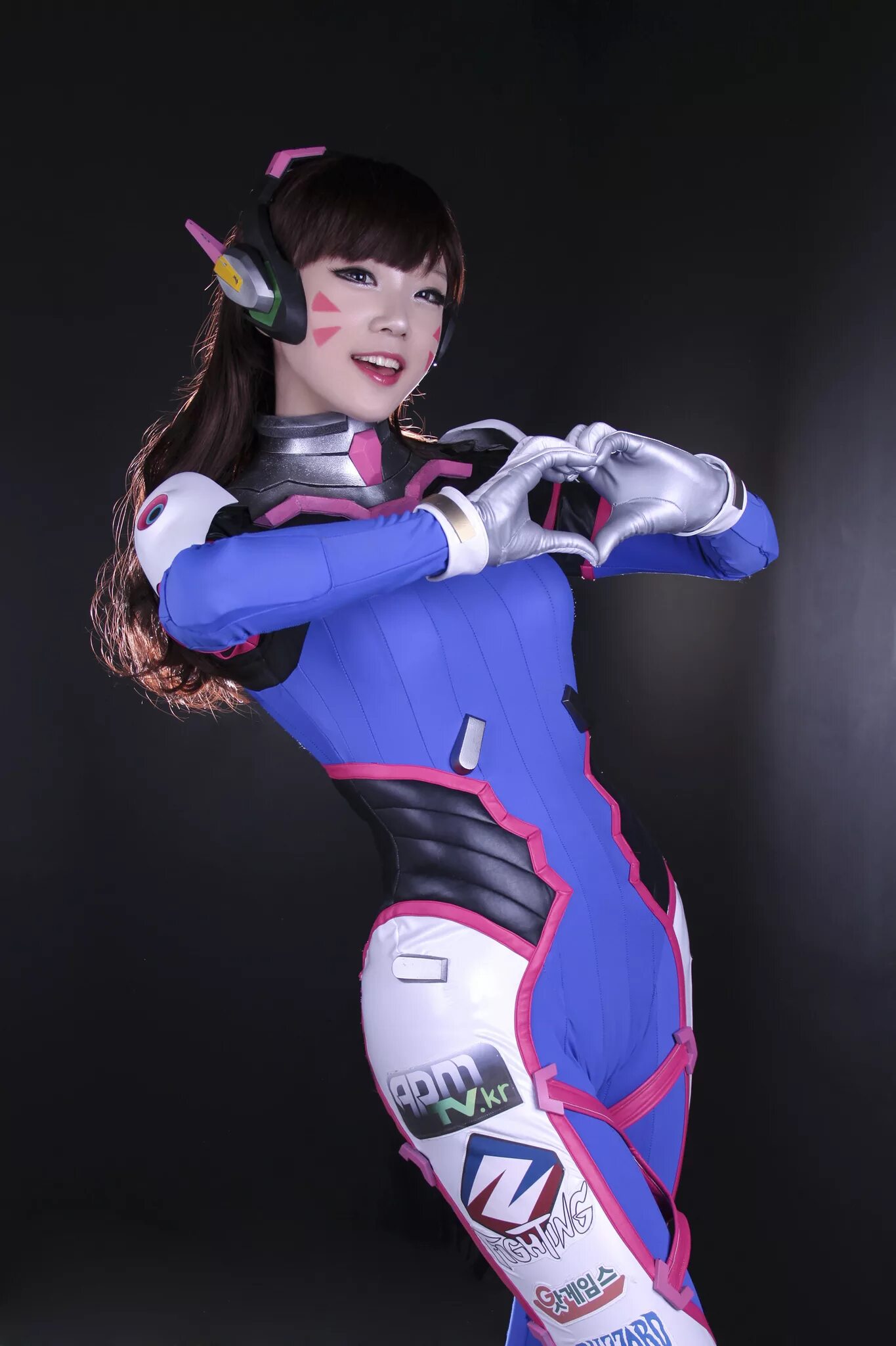 Дива девушки. Дива овервотч косплей. diva overwatch косплей. dva overwatch косплей. дива овервотч 2.