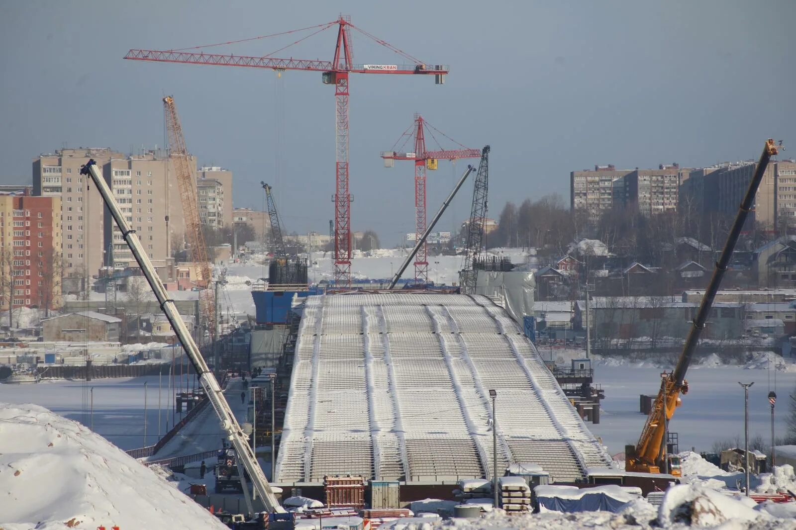 Мост трансляция. Архангельский мост Череповец 2022. Мост Шексна Череповец. Новый Архангельский мост Череповец. Мост через реку Шексна в Череповце.