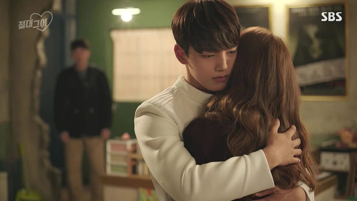 Моя остановка земля дорама. Славный парень сериал 2012. Дорама хороший парень поцелуй. Дорама "парень живет в клетке". Бывший парень дорама.