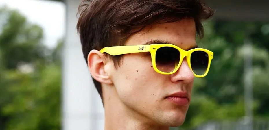 Wayfarer ray ban желтые. Ray ban Wayfarer Yellow. Ray ban очки 2140c. Ray ban 2140 956. Солнцезащитные очки желтые мужские