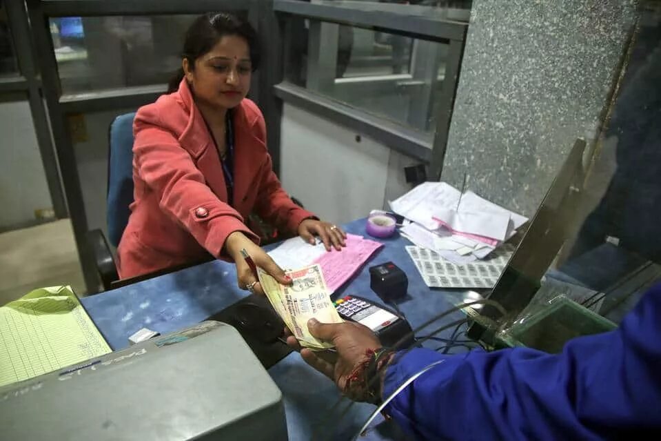 He work in. Indian banks. clerk in bank. working in bank. cheks indian bank.