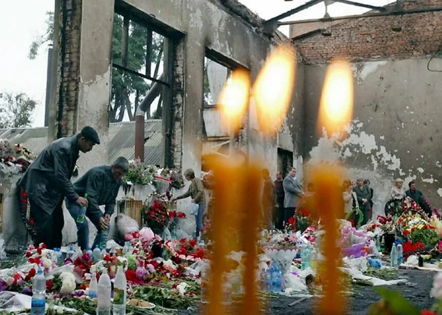 Дети беслана 1 сентября 2004. Детям о беслане видеоролик. Детям о беслане видеоролик. Детям о беслане видеоролик. 9.