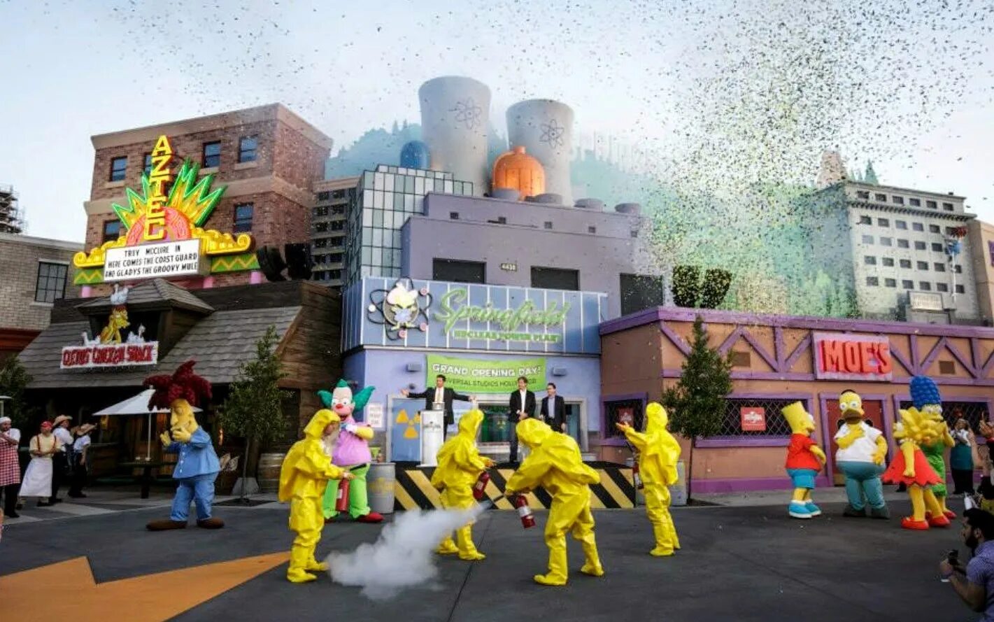 Парк юниверсал симпсоны. Спрингфилд штат миссури. Парк юниверсал симпсоны. Спрингфилд город в сша. Город спрингфилд штат.