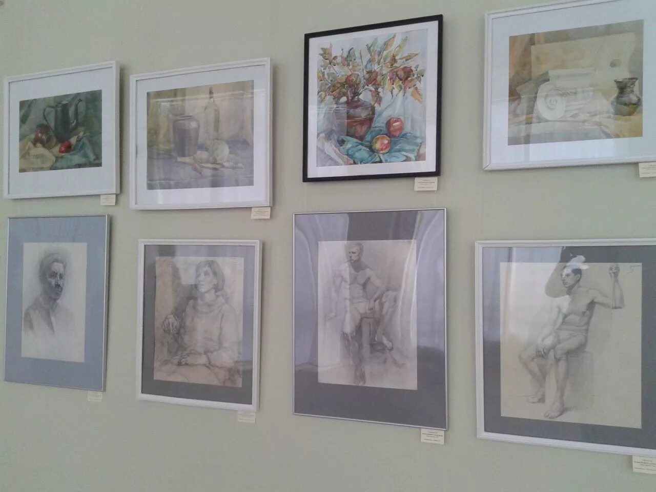 Выставка работ студентов. Выставка работ студентов. Оформление выставки работ студентов. Выставка студенческих работ. Выставка работ студентов.