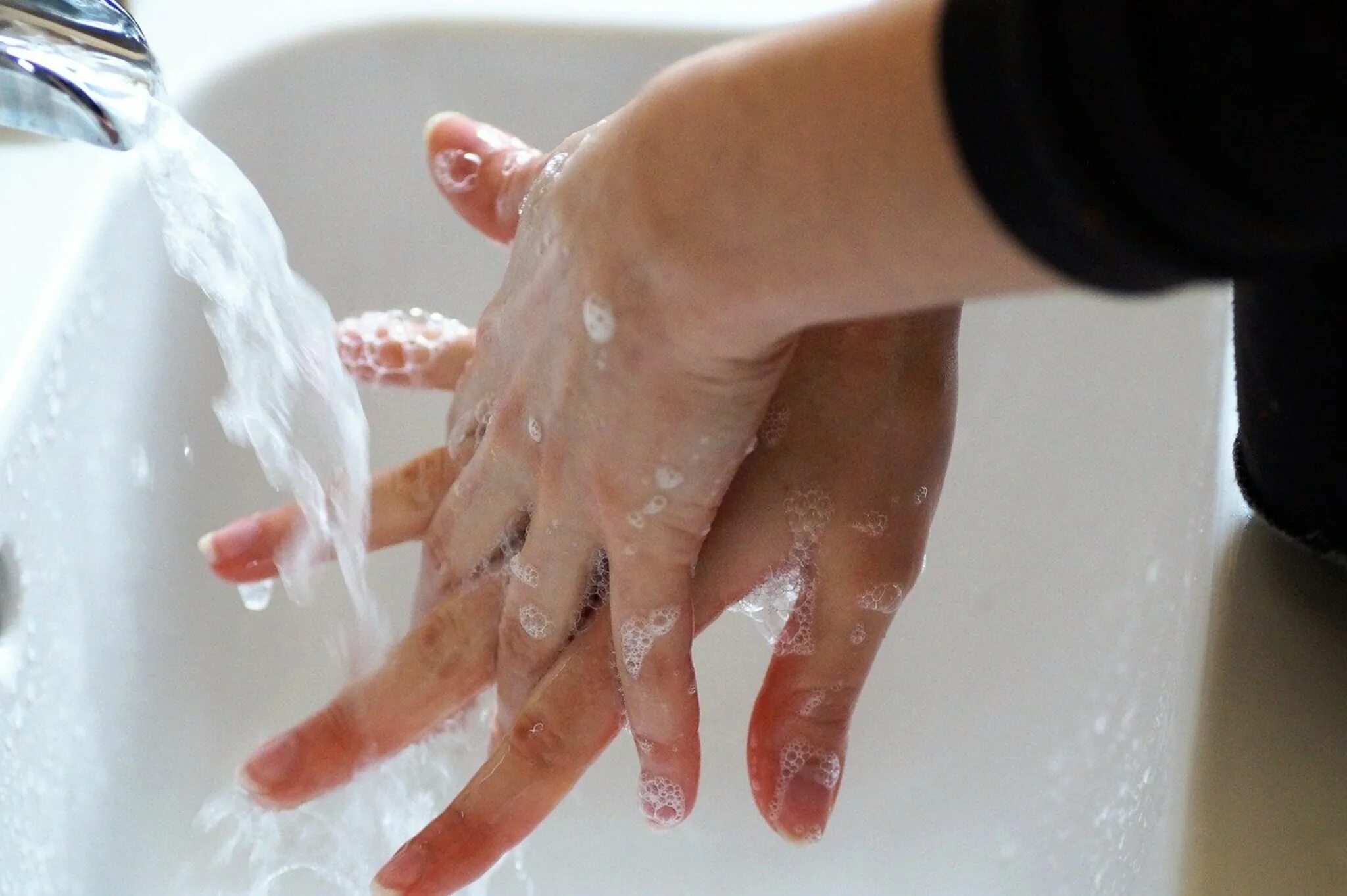 Гигиена мытья рук. Гигиена рук. Мытье рук. Вымойте руки с мылом. Мытье рук с мылом.