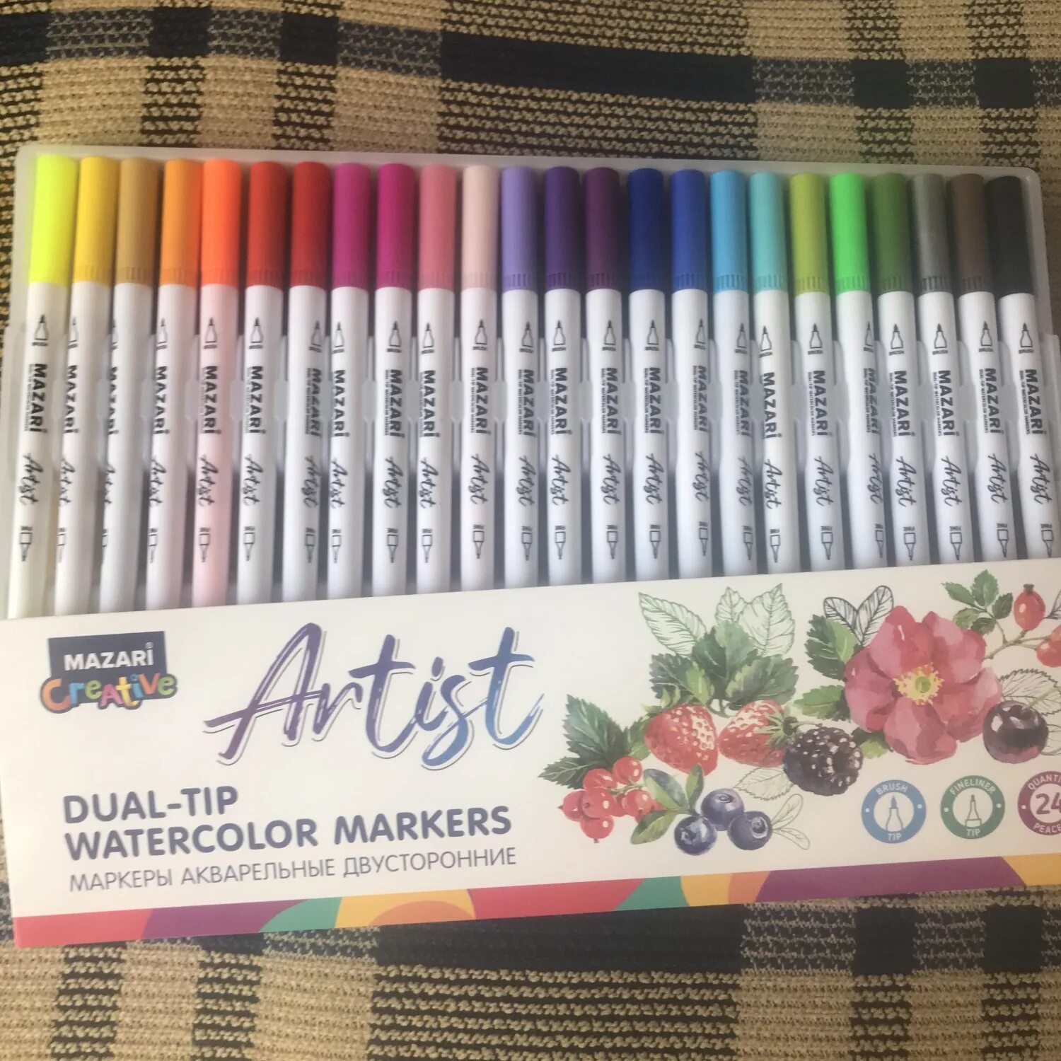 Акварель фломастеры. Ecoline brush pen. Маркер художественный акварельный. Акварельные маркеры centropen. Маркеры mazari watercolor brush pen.