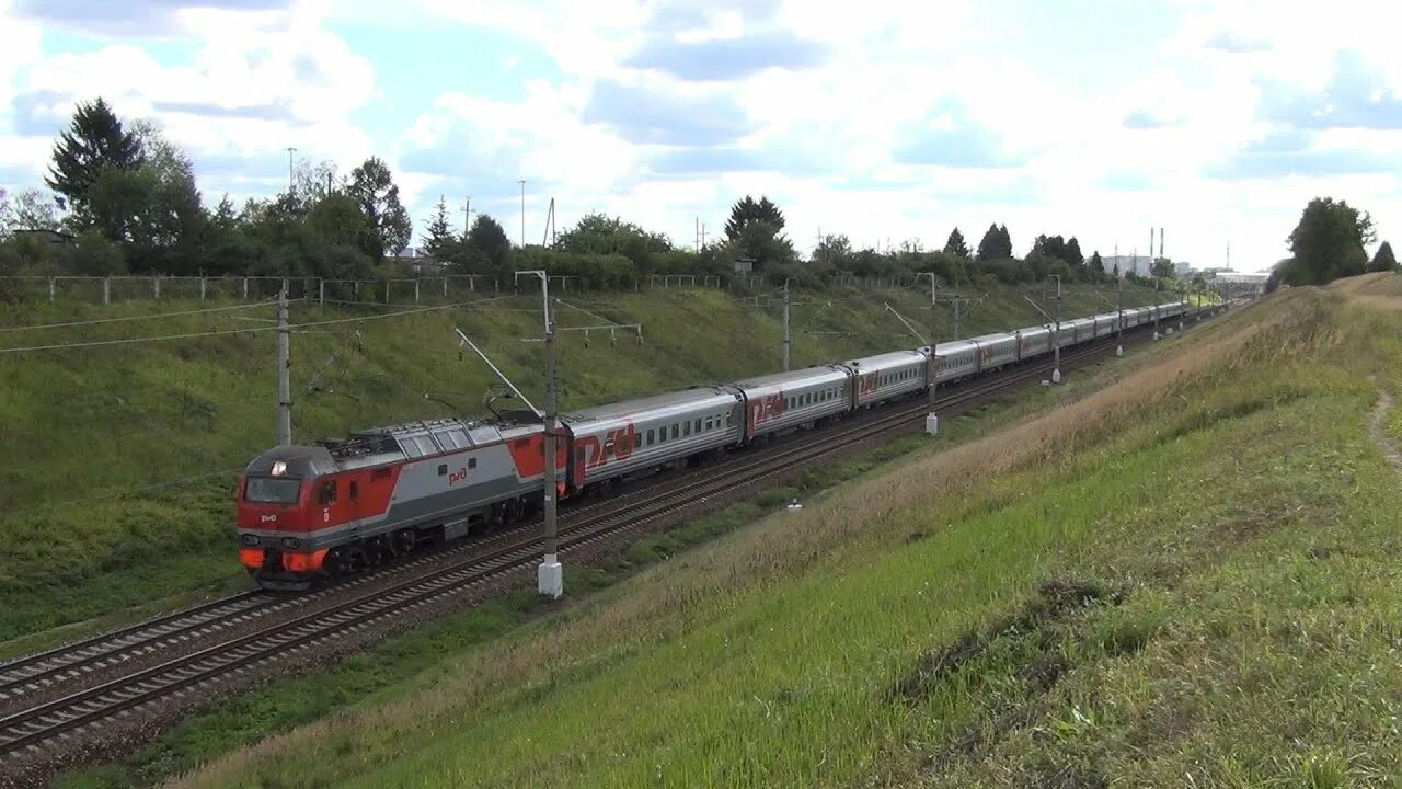 Поезд 259а/260а Санкт-Петербург — Анапа. Поезд 260 Анапа-Санкт-Петербург. Эп2к с пассажирским поездом. Эп2к 392.