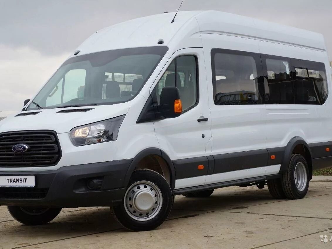 Бел транзит. Ford Transit 2017. Ford Transit 2021. Ford Transit белый 2017. Ford Transit пассажирский 2017.