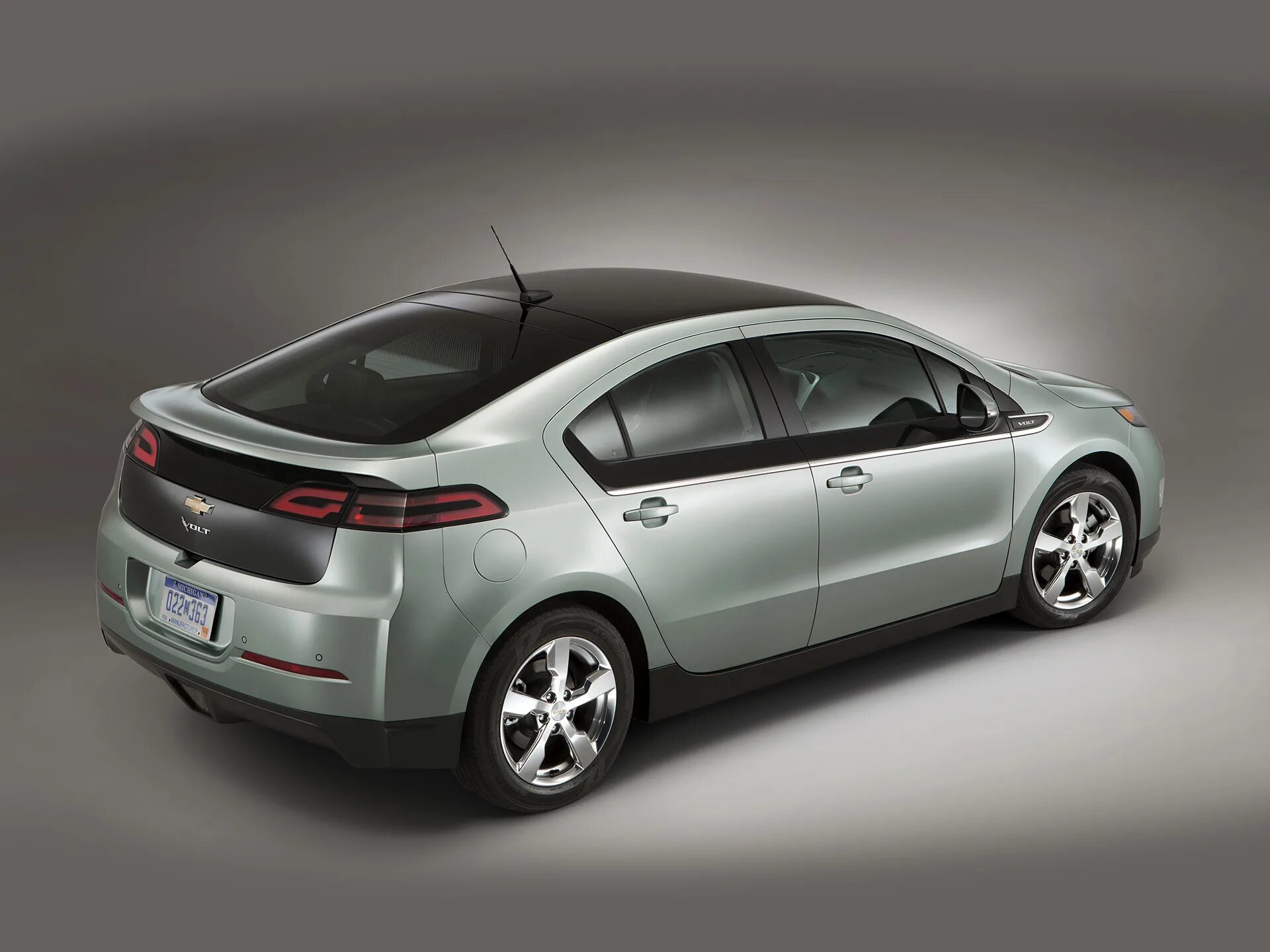 Chevrolet volt купить. Шевроле вольт 2011. Chevrolet Volt 2012. Chevrolet Volt 2015. Chevrolet Volt Electric.