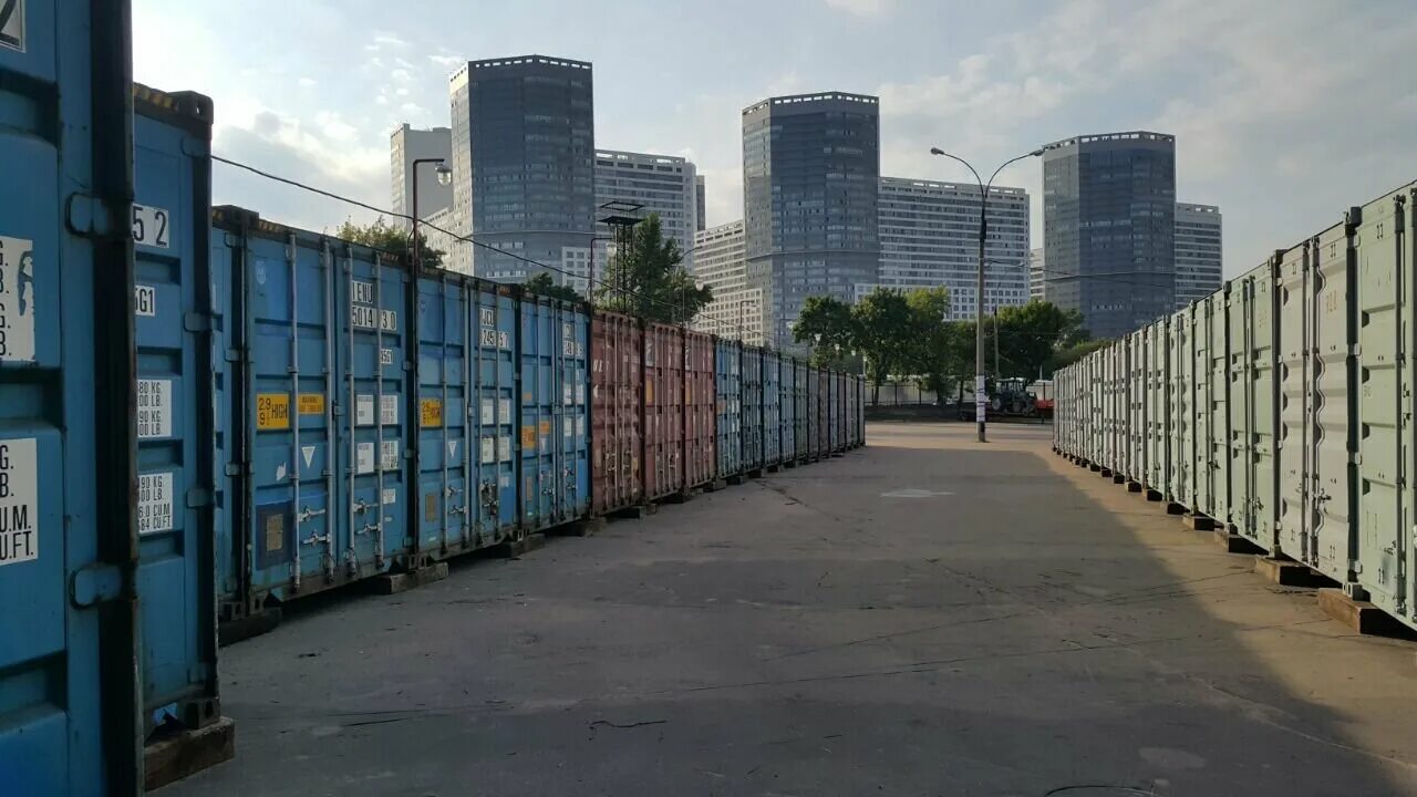 много девушек с большими. поставить 20 в ряд. Hexagon example. много красивых женщин. ряд треугольников орнамент.