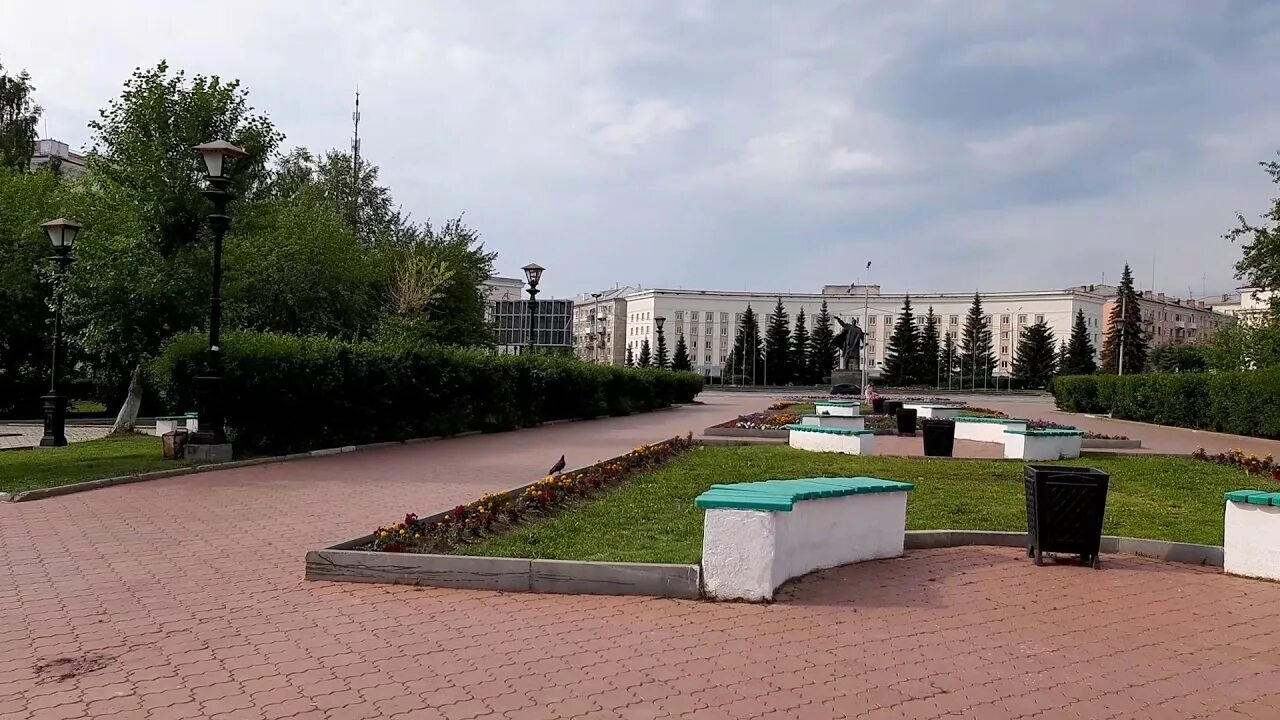 Центр краснотурьинска. Краснотурьинск центральная площадь. краснотурьинск площадь города. краснотурьинск сквер. краснотурьинск главная площадь.