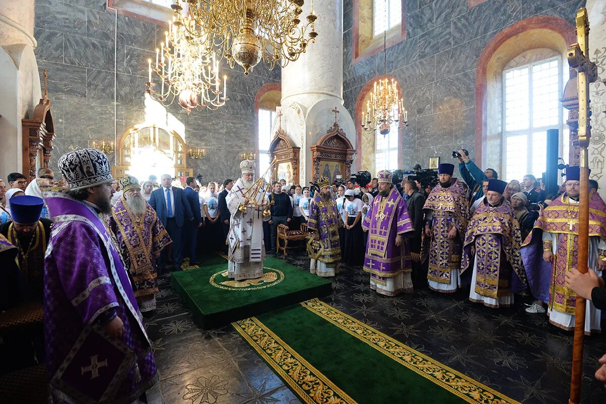 патриарх в успенском соборе