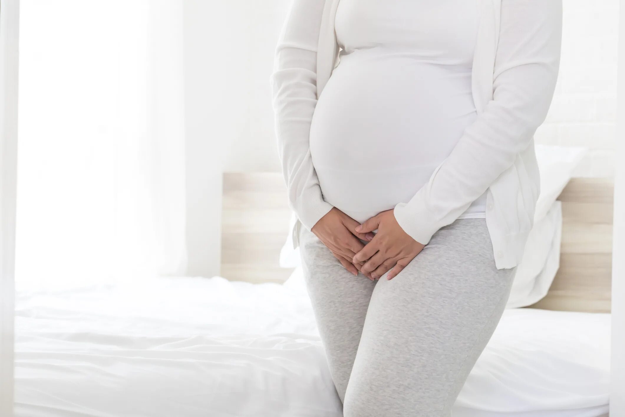 Беременные женщины. Картинки беременных женщин. Фотосессия беременных. Картинка беременной женщины. Беременность грей