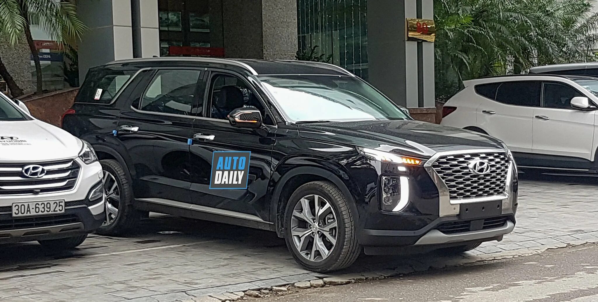 Палисад с пробегом. Палисад хёндай старт. palisad hyundai palisade. hyundai palisade 2020 black. хёндай палисад 2022 новый.