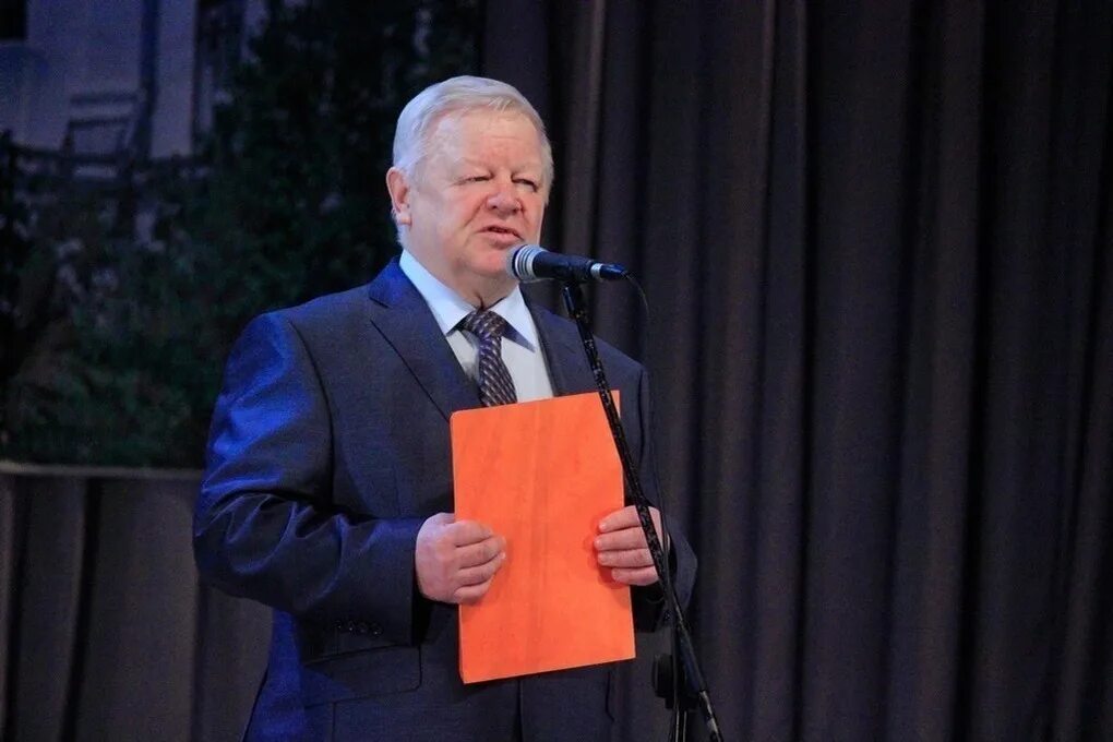 1 проректор. Расторгуев валерий иванович. Глухов владимир викторович. Владимир моисеев псковгу. Наталия лавринова тамбовский государственный университет.