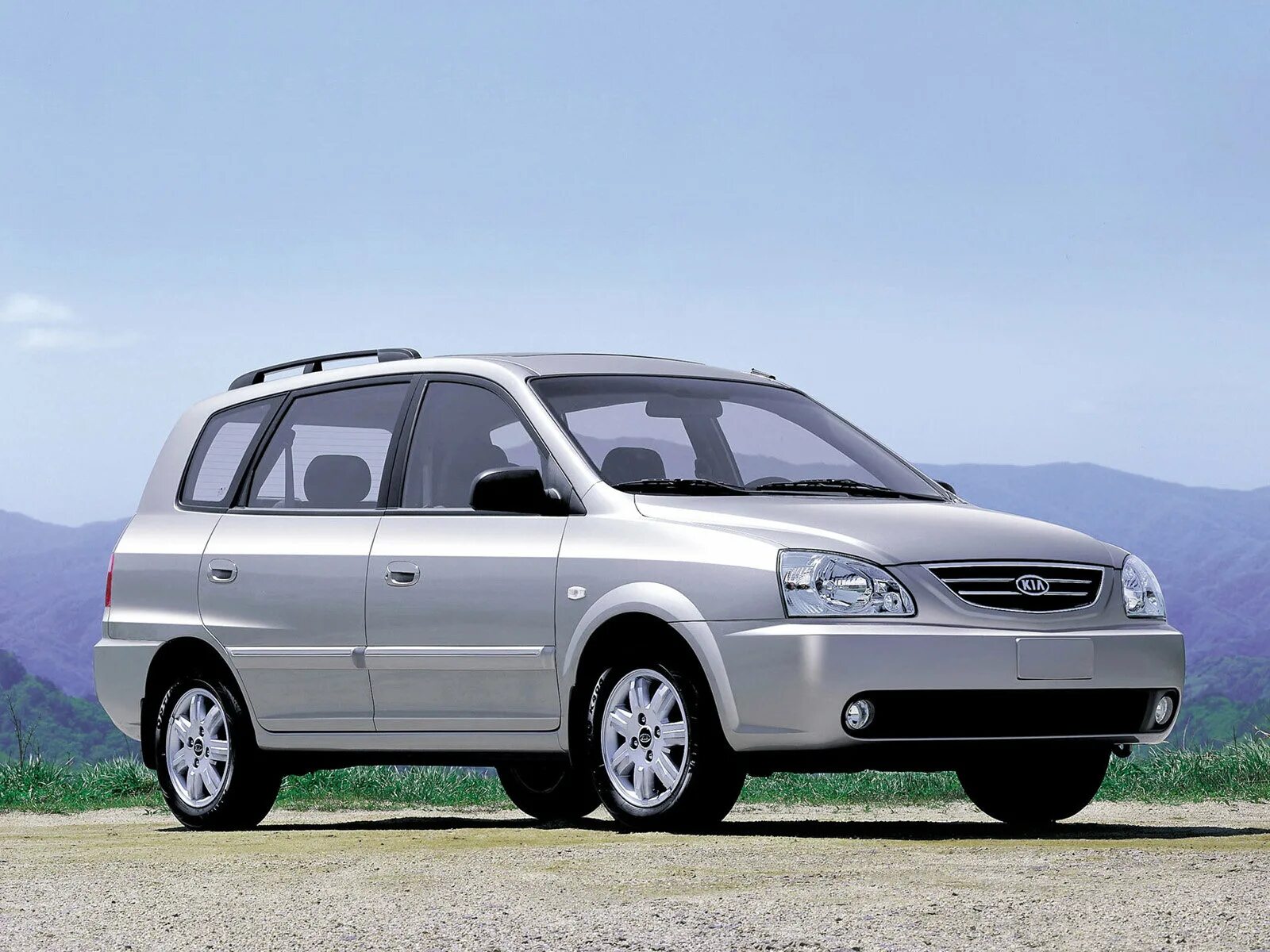 Kia carens купить. Kia Carens 2. Киа Каренс 2002. Kia Carens II 2002 - 2006. Киа Каренс 2003.