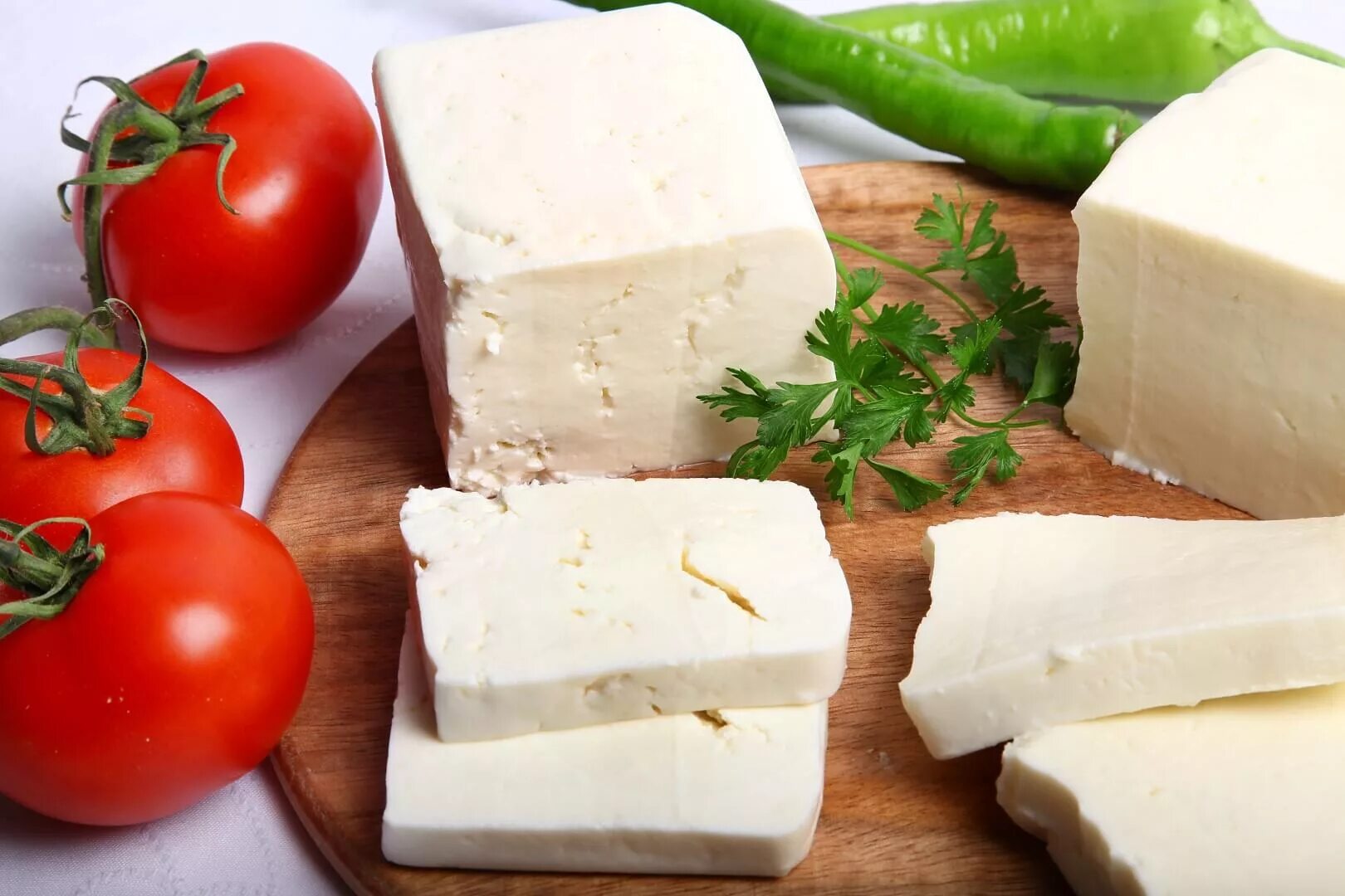 Сыр для мышечной массы. Сыр чанах. сыр брынза чанах. сыр фета. сыр фета виды.