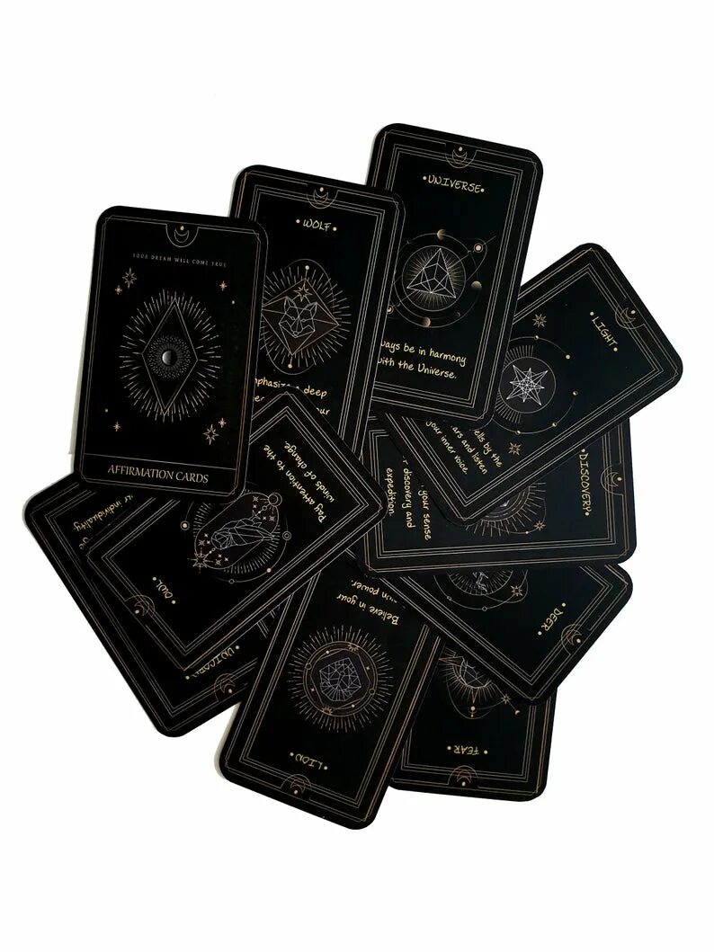 рунический оракул. золотые мечты ленорман. оракульная колода таро. оракул виды. карты оракул гадальные.