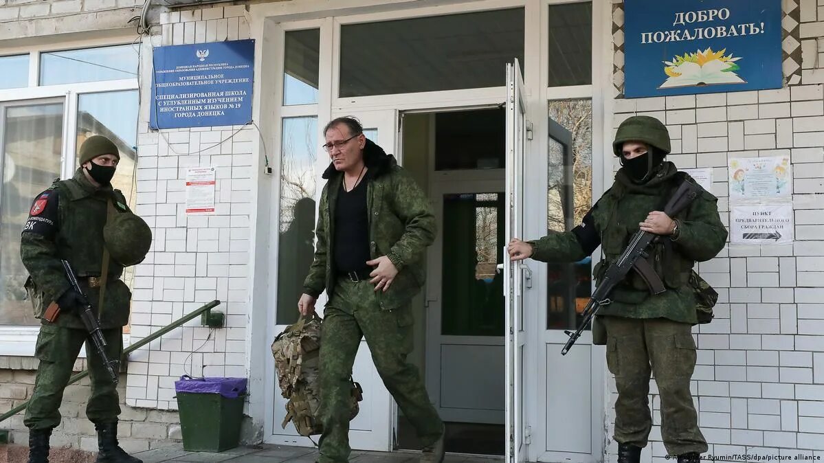 Мобилизованные в донецке. Мобилизация. Мобилизация днр и лнр 2022. Мобилизация в днр. Всеобщая мобилизация в донецке.