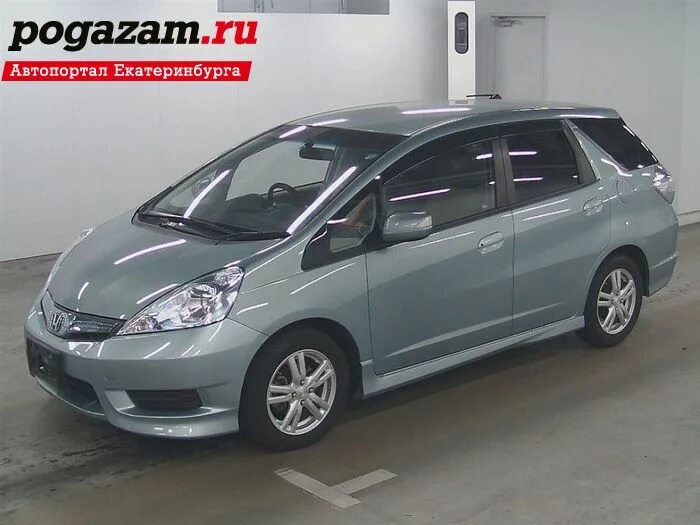 Фит шаттл 2011 год. Honda Fit Shuttle 2011. Хонда фит шаттл гибрид 2011. Хонда фит шаттл 2011 года. Honda Fit Shuttle Hybrid.