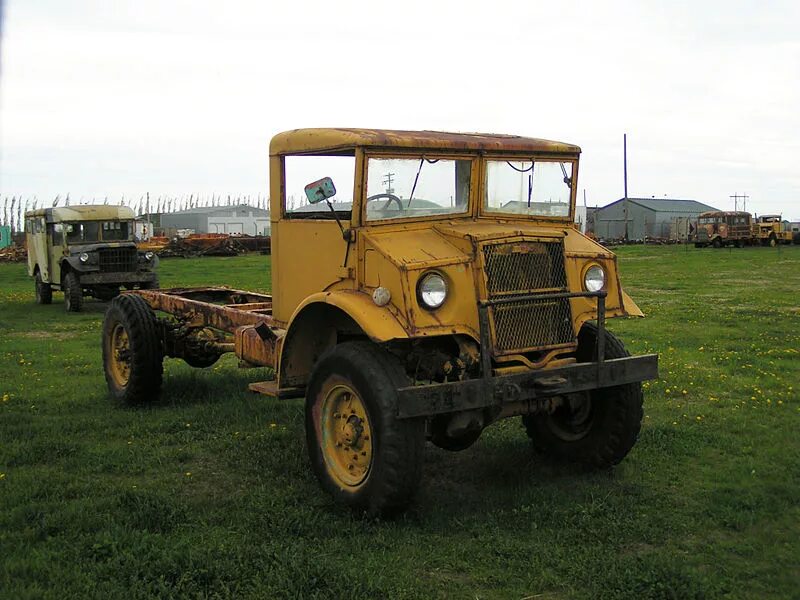 Cmp c. Chevrolet c60l cmp. cmp chevrolet c15a. chevrolet c15a cab. canadian military pattern truck.