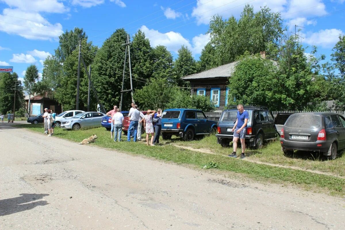 Погода в черной холунице на 10. Поселок черная Холуница. Черная Холуница Кировская область. Черная Холуница Омутнинск. Деревня черная Холуница.