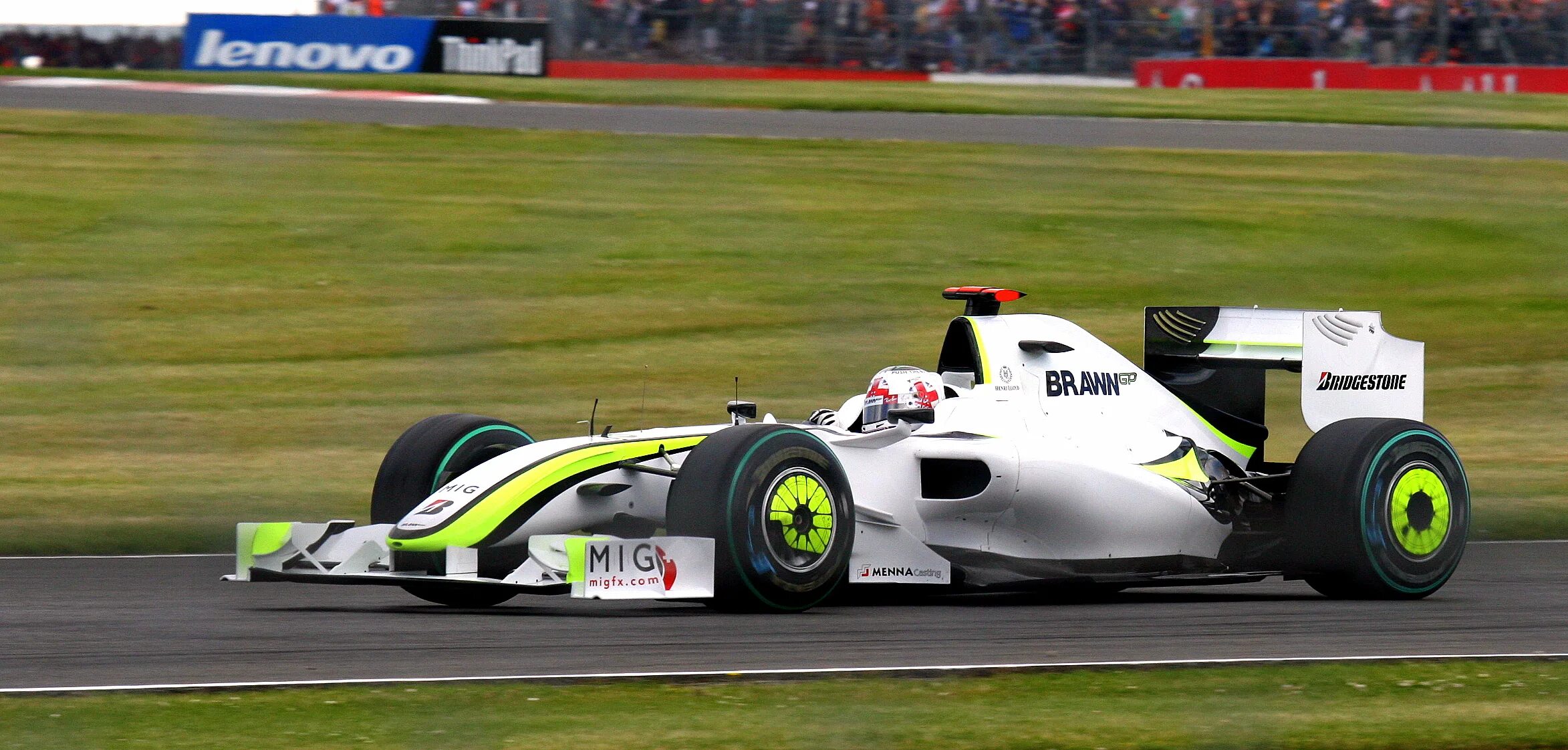 Brawn gp. Brawn gp 2009. british grand prix silverstone. brawn bgp 001. brawn gp f1.