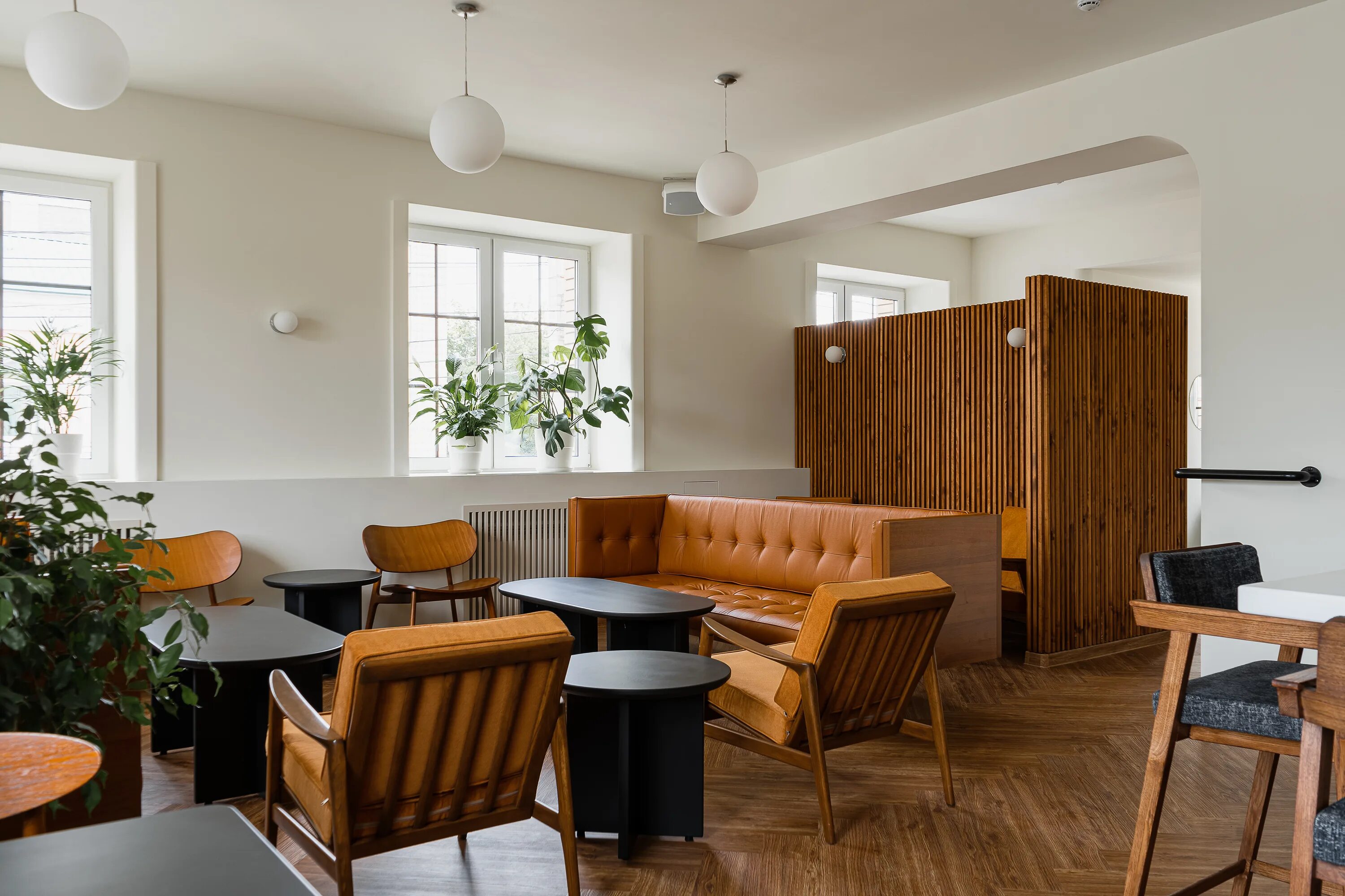 Хамбл иркутск. Humble иркутск бар. design bar иркутск. ресторан social club санкт-петербург.