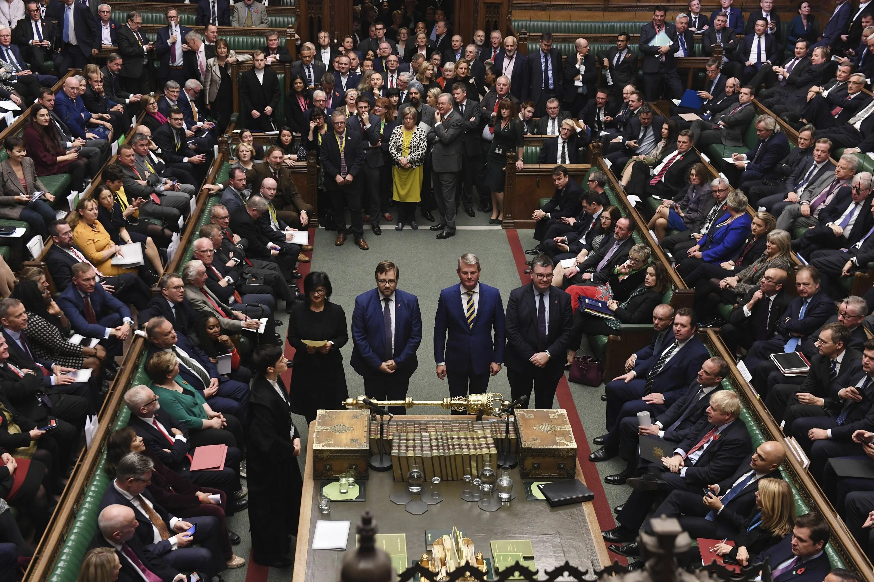 Деятель в парламенте