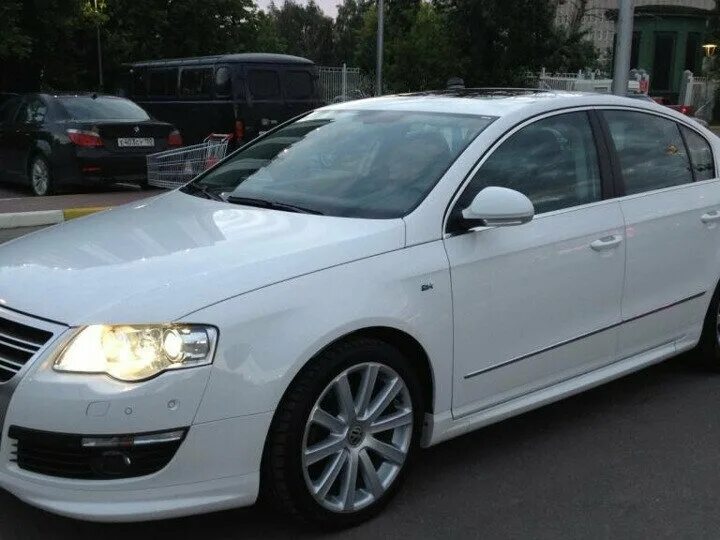 Беларусь б6. Volkswagen Passat b6 белый. VW Passat b6 r line. Volkswagen Passat b6 r-line. Volkswagen Passat б6 белая.