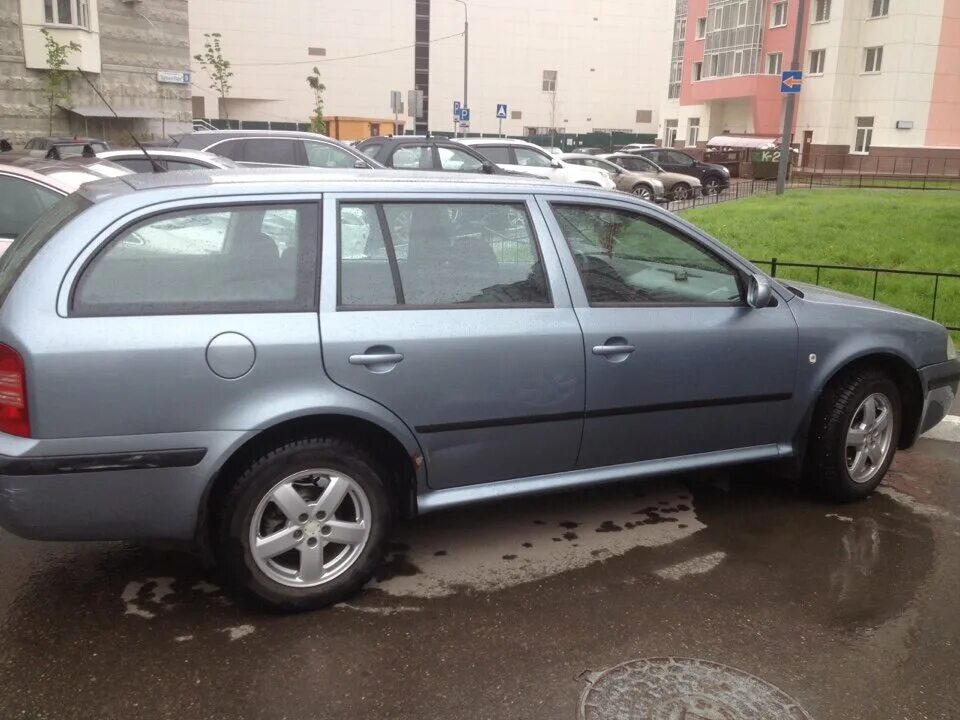 Шкода универсал купить авито. Skoda Octavia универсал 2001. Skoda Octavia 2002 универсал. Skoda Octavia 2003 универсал.