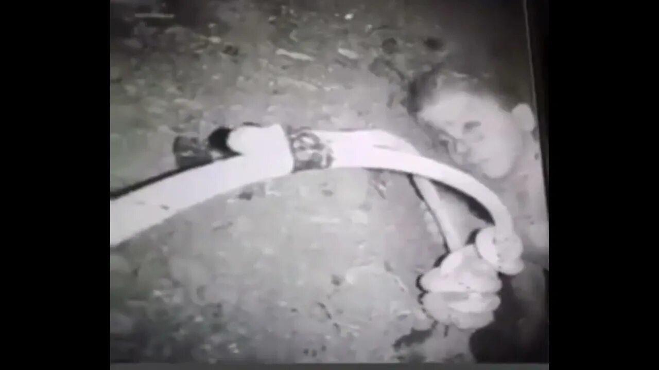 Мальчик упал в колодец в марокко. Авария ингушетия в декабре. Мальчик который упал в колодец в марокко 32 метровый. Елена самохина скопинский. Мальчик провалился в прорубь.