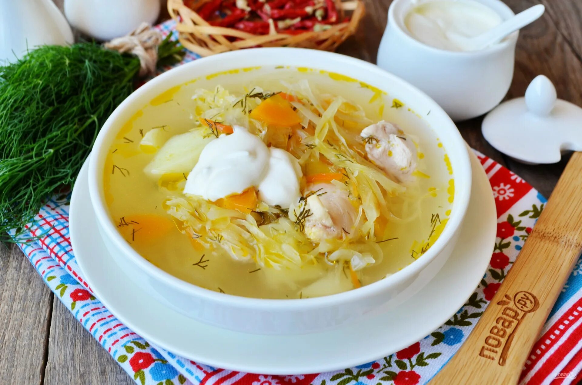 Суп со. Суп с квашеной капустой и курицей и курицей. суп с квашеной капустой. капустница (суп). щи со сметаной.