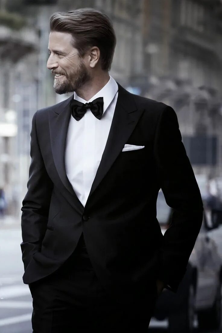 Костюм мужской. Вася семечкин. Фрак бриони. Smokin. Мужской фрак.