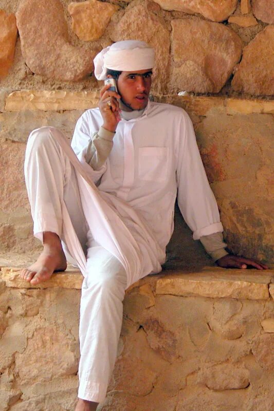 египет мужчины. египтяне мужчины. египтяне мужья. тони махфуд в пустыне\. египтяне мужчины.