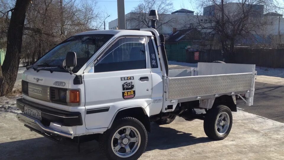 Дром тойота грузовик. Toyota Town Ace Truck 4wd. Тойота Таун айс грузовик 4 ВД. Toyota Lite Ace Truck 4wd. Тойота лит айс грузовик 4 ВД.