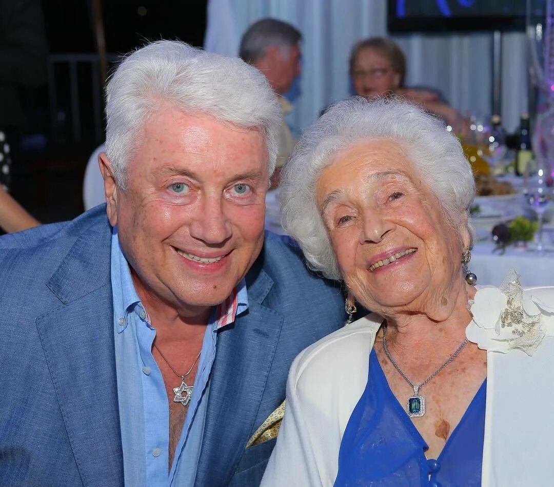 Тамара первакова жена винокура. Винокур в молодости. Винокур натан львович. Родители винокура национальность. Жена винокура.