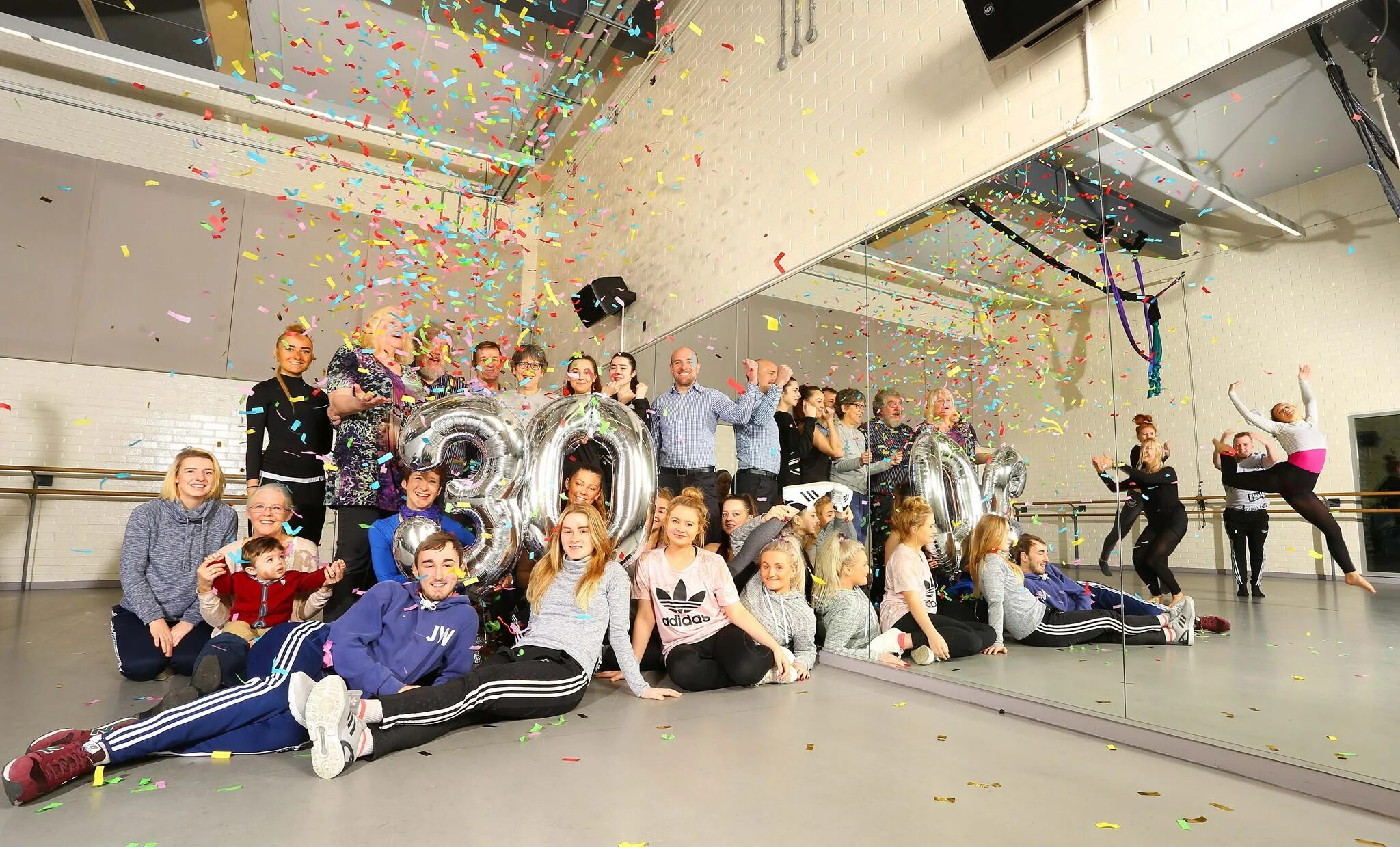 Танцы в сити. Dance city воронеж. City dance чебоксары. Соул дэнс челябинск 2021. Данс сити.