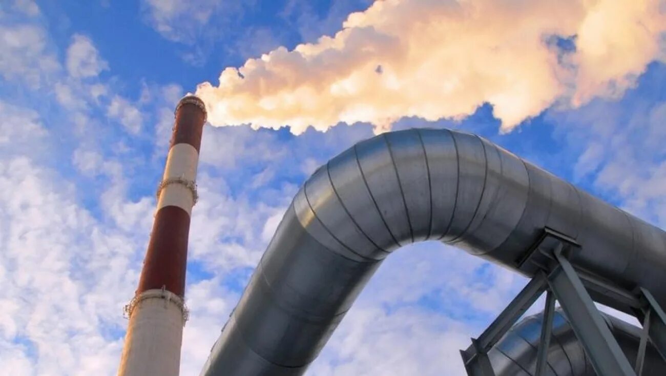 Изоляция с4 ii трубопровода. Байпас теплосети. Трубы теплоснабжения. Трубопровод на заводе. Монтаж технологических трубопроводов.