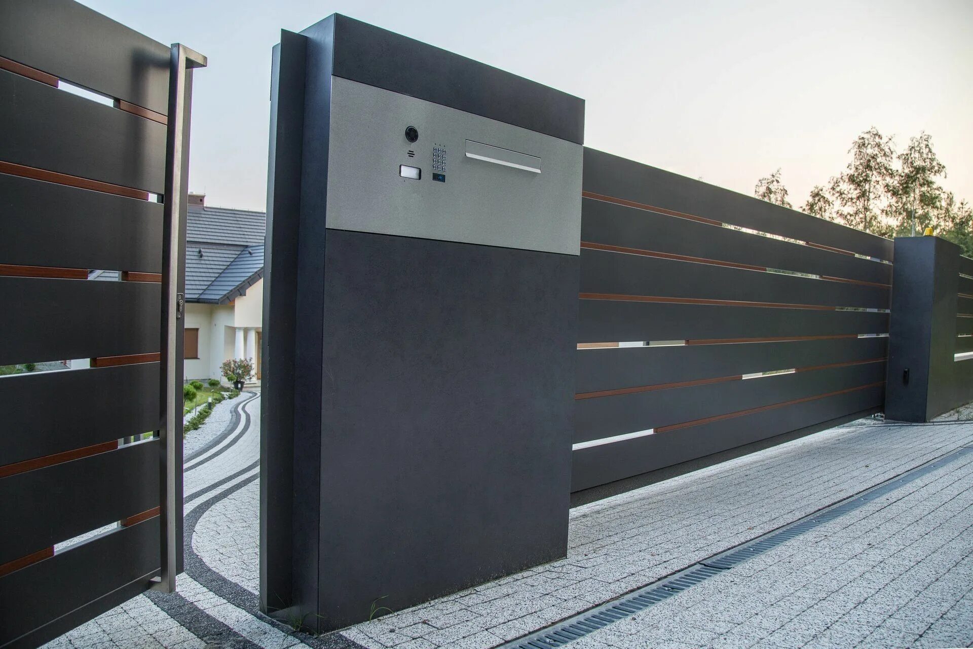 Ogrodzenia aluminiowe ALU FENCE, nowoczesne ogrodzenie House gate design, House 